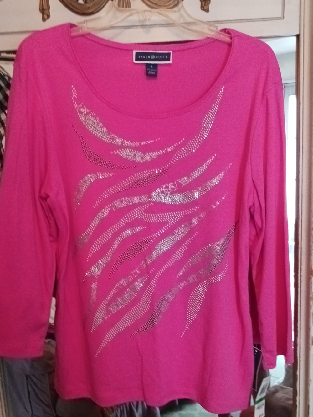 Karen Scott Hot Pink Long-Sleeve Scoop Neck Top with Silver Foil Texture Design
